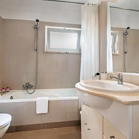 1a Gale Garden By Algarve Holidays Daire Albufeira